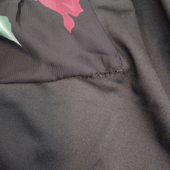 Rosegal Black Short Sleeved Cold Shoulder Floral Dress Size 5XL - Picture 6 of 9